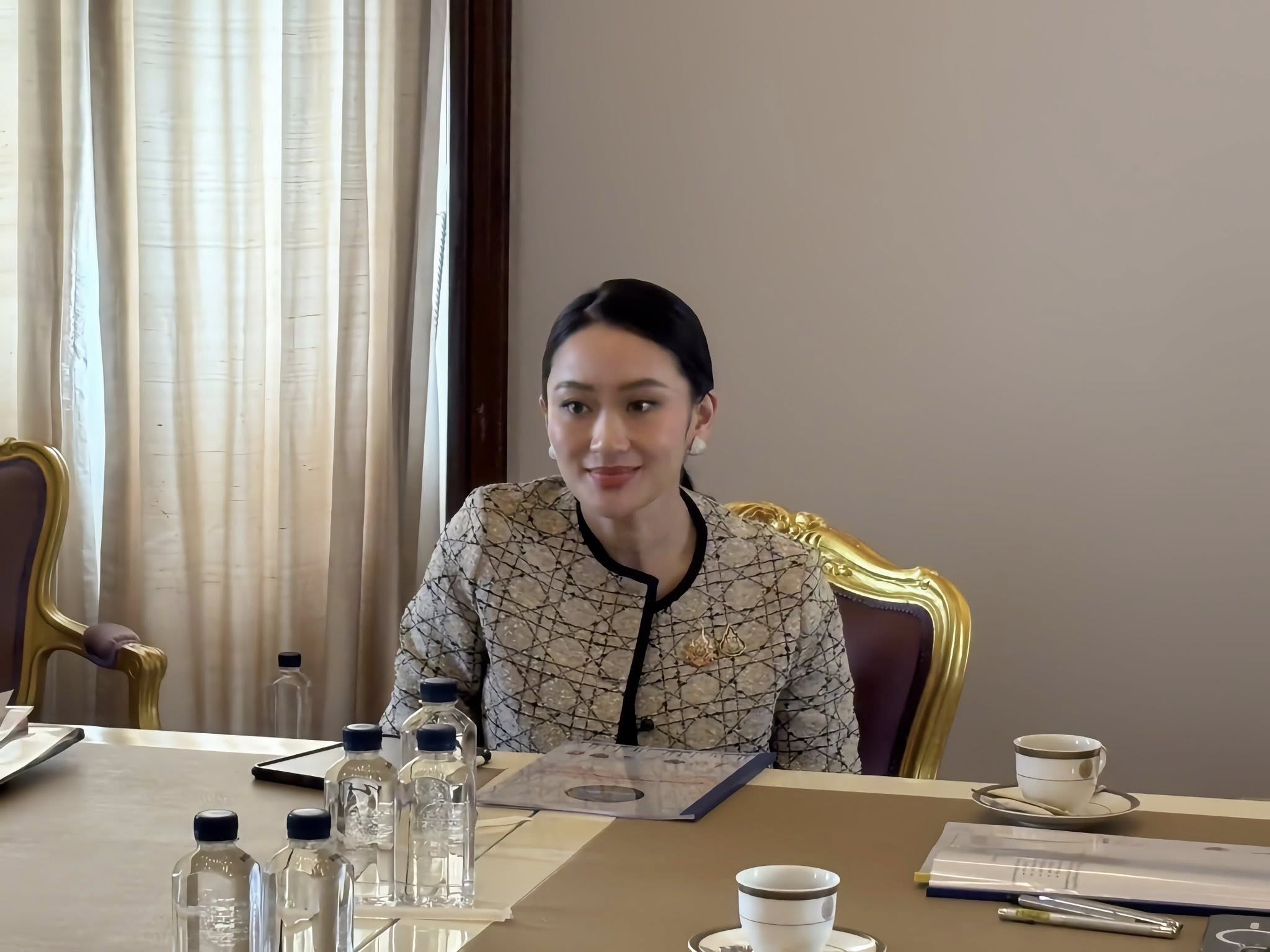 นางสาวแพทองธาร ชินวัตร นายกรัฐมนตรี ในฐานะ ผู้อำนวยการศูนย์อำนวยการรักษาผลประโยชน์ของชาติทางทะเล 